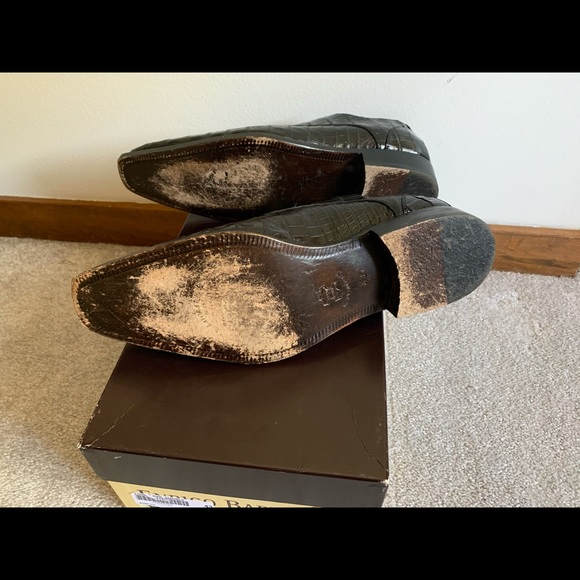 Close Family member passed away. Selling items. main image 4